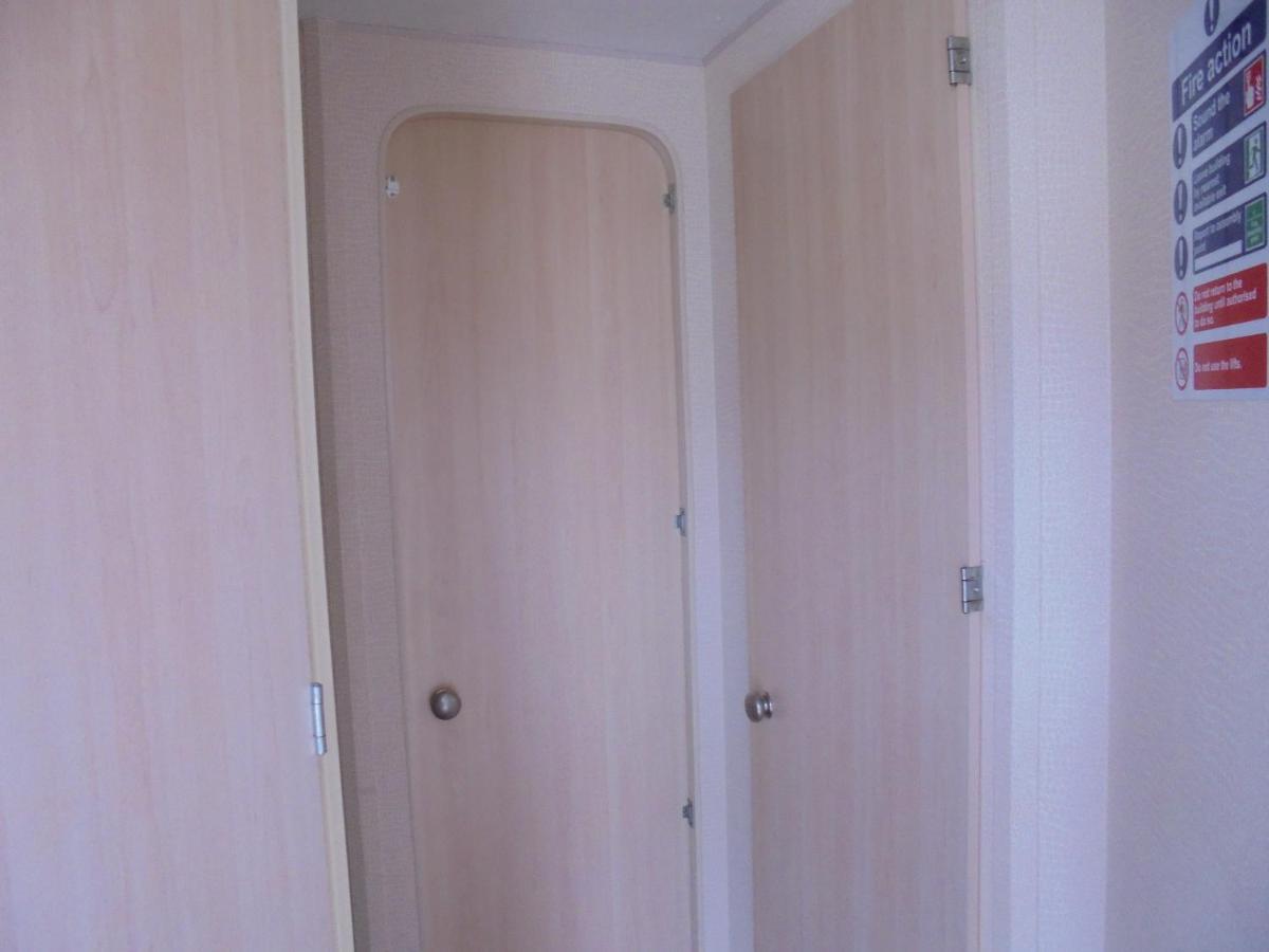 チャペル・セント・レオナルズ6 Berth On Golden Anchorアパートメント エクステリア 写真